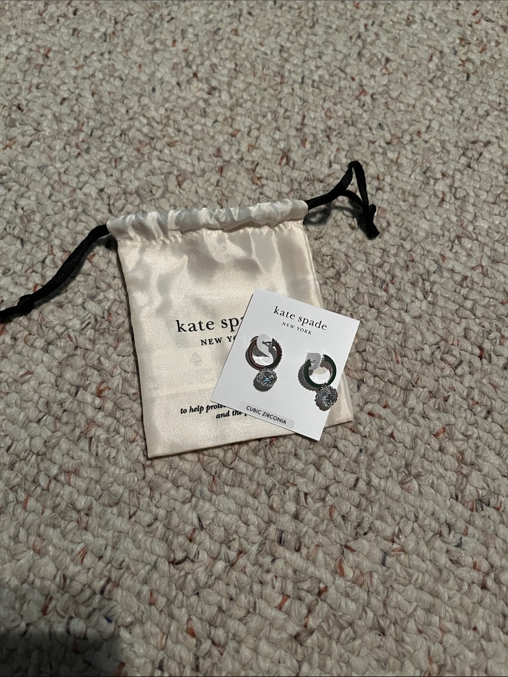 NWT Kate Spade That Sparkle Earrings - Picture 5 of 6